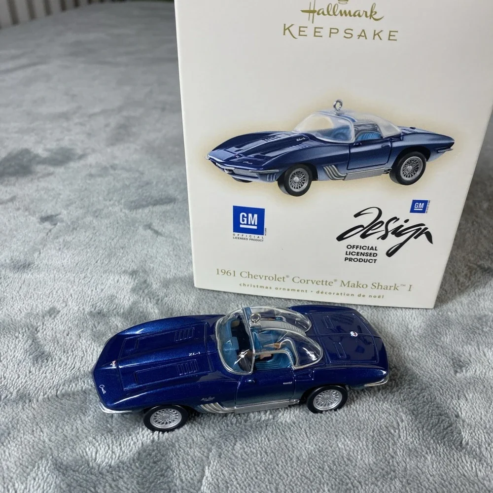 1961 Chevrolet Corvette Mako Shark I - 2007 Hallmark Ornament - Concept Car